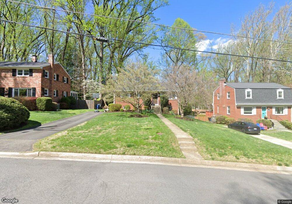 6532 Oakwood Dr, Falls Church, VA 22041 - photo 1