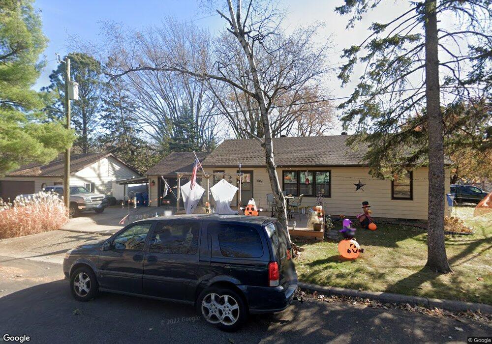 604 4th St N, Sauk Rapids, MN 56379 - photo 1