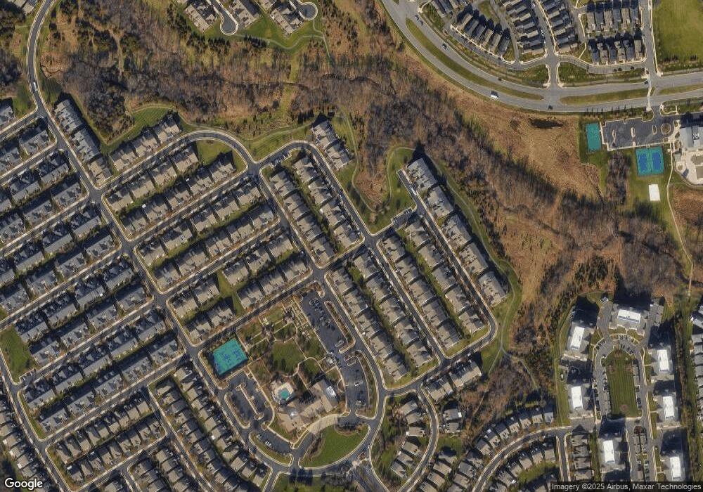 44479 Maltese Falcon Square, Ashburn, VA 20147 - photo 1