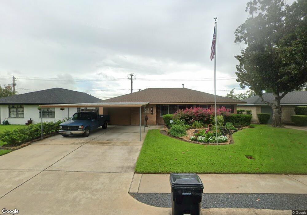 5218 De Lange Ln, Houston, TX 77092 - photo 1