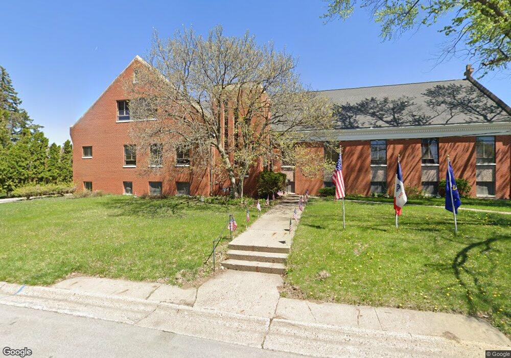 1903 53rd St, Des Moines, IA 50310 - photo 1