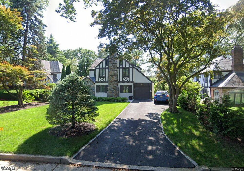 127 Chase Rd, Manhasset, NY 11030 - photo 1