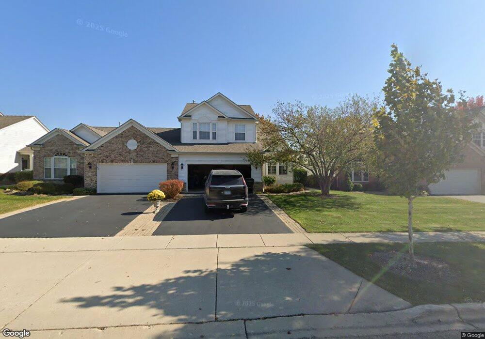 4310 Whitehall Ln, Algonquin, IL 60102 - photo 1