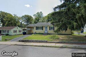 24 Quarry St, Willimantic, CT 06226