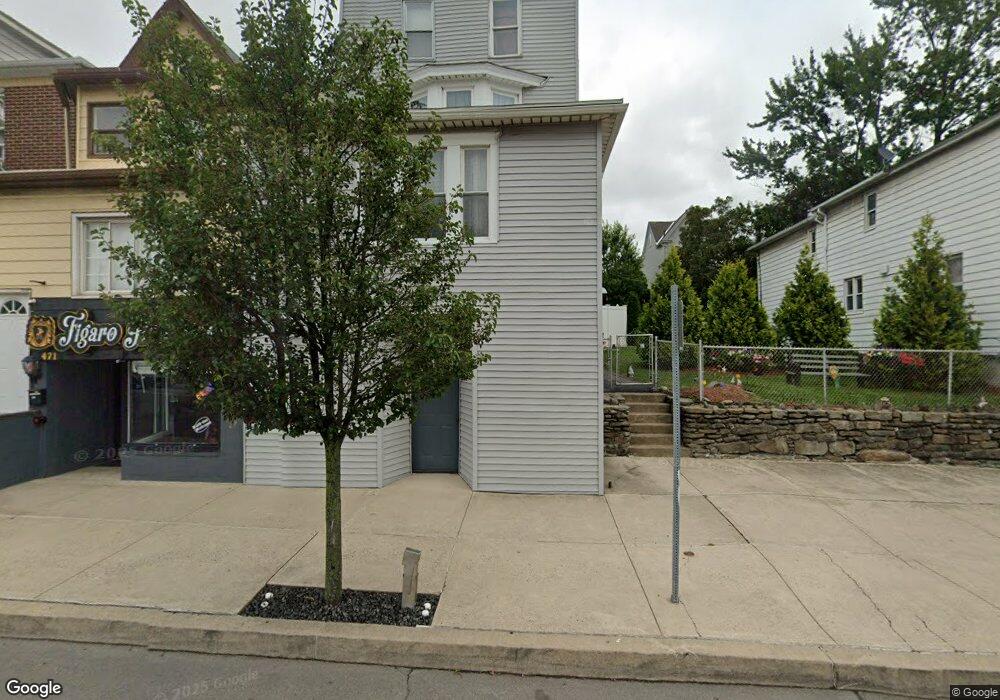 471 W Broad St, Hazleton, PA 18201 - photo 1