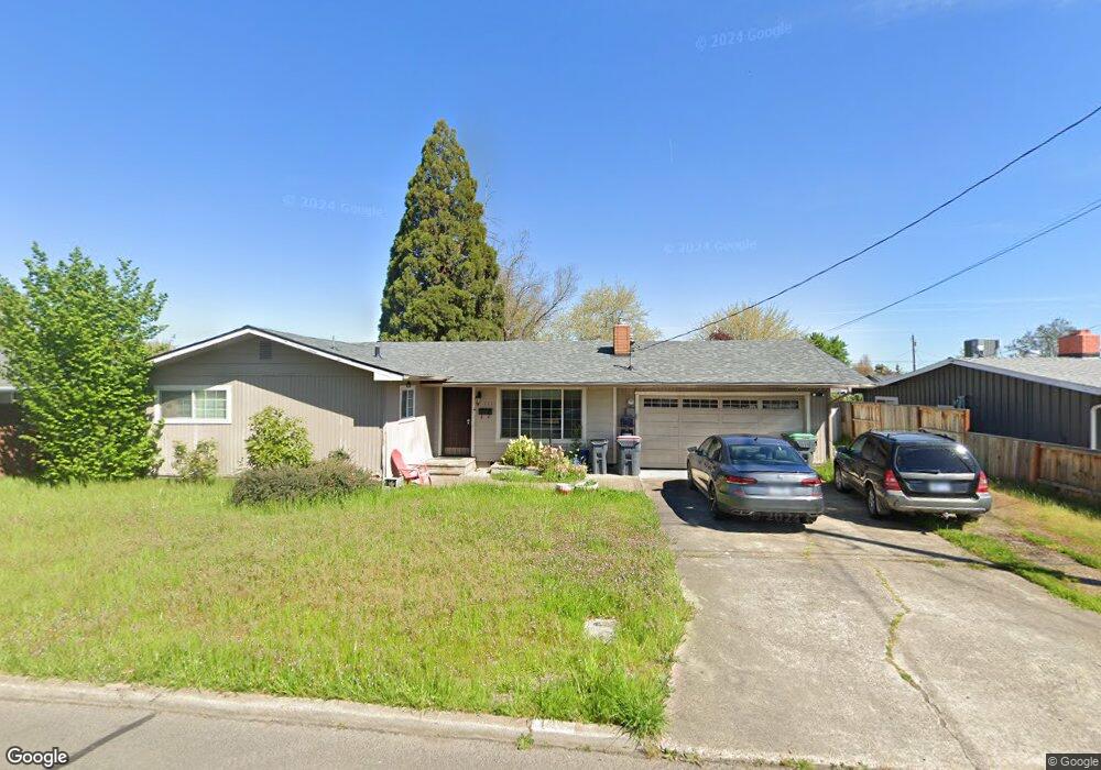 111 Princess Way, Central Point, OR 97502 - photo 1