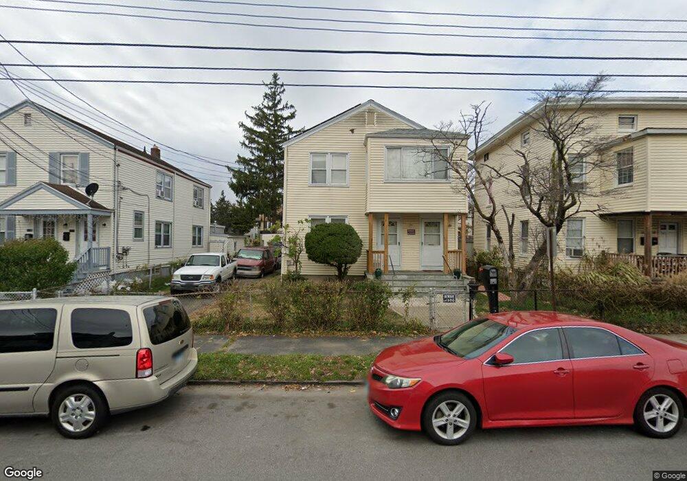 1205 Kossuth St, Bridgeport, CT 06608 - photo 1