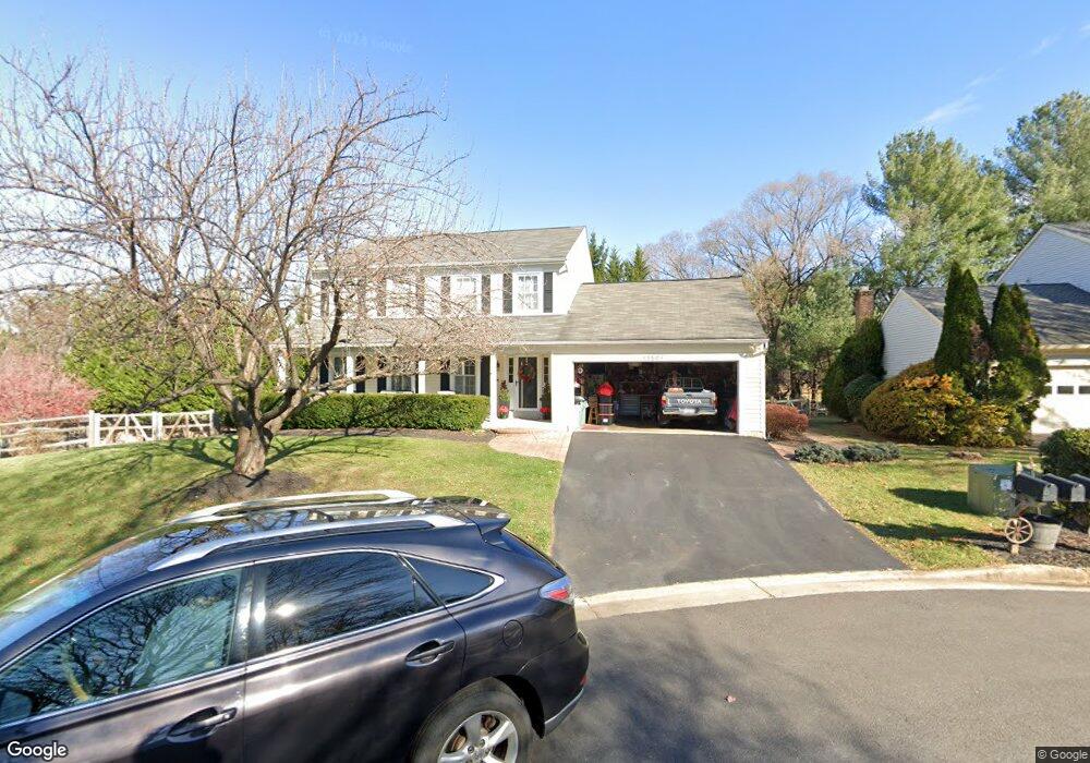 13501 Spinning Wheel Dr, Germantown, MD 20874 - photo 1