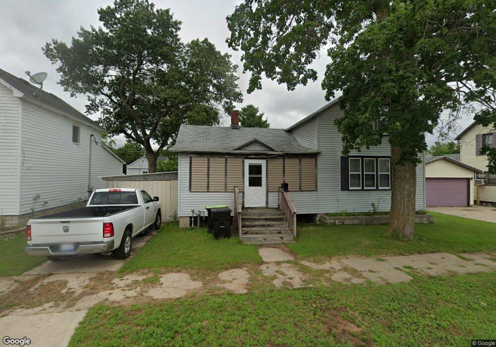 2008 12th Ave, Menominee, MI 49858 - photo 1