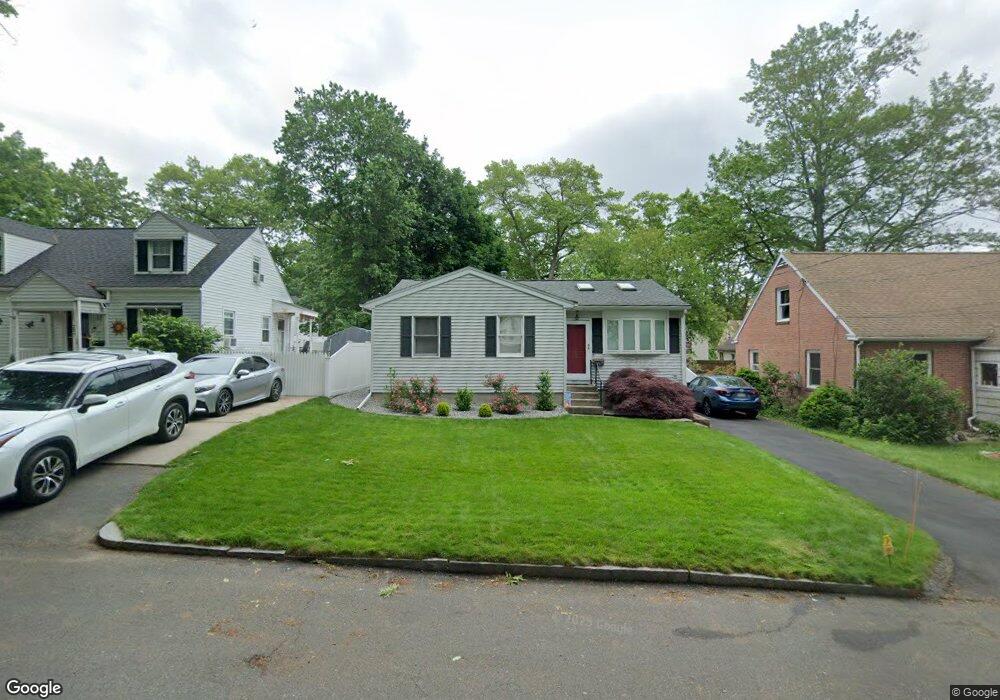 211 Groveland St, Springfield, MA 01108 - photo 1