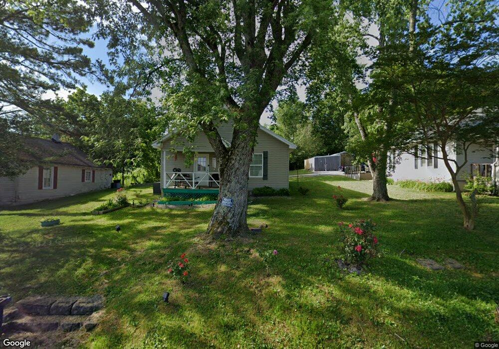 1221 W Jackson St, Shelbyville, TN 37160 - photo 1