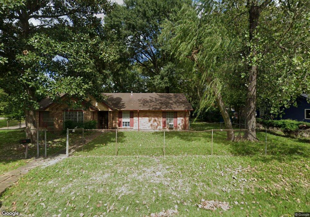 6903 Finch St, Houston, TX 77028 - photo 1