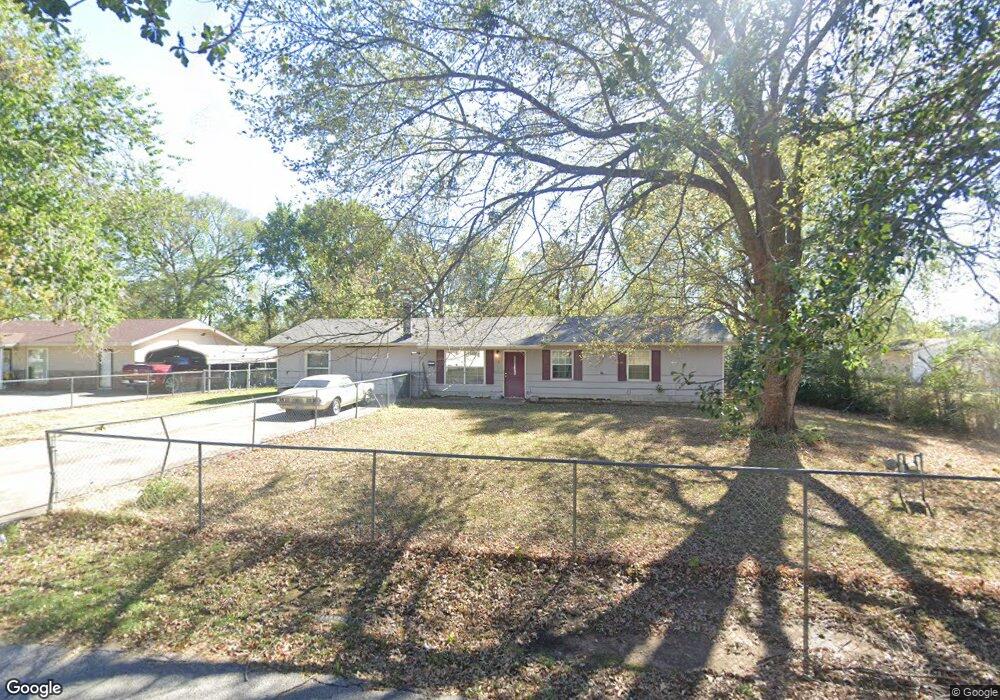 812 W Skelton St, Okmulgee, OK 74447 - photo 1