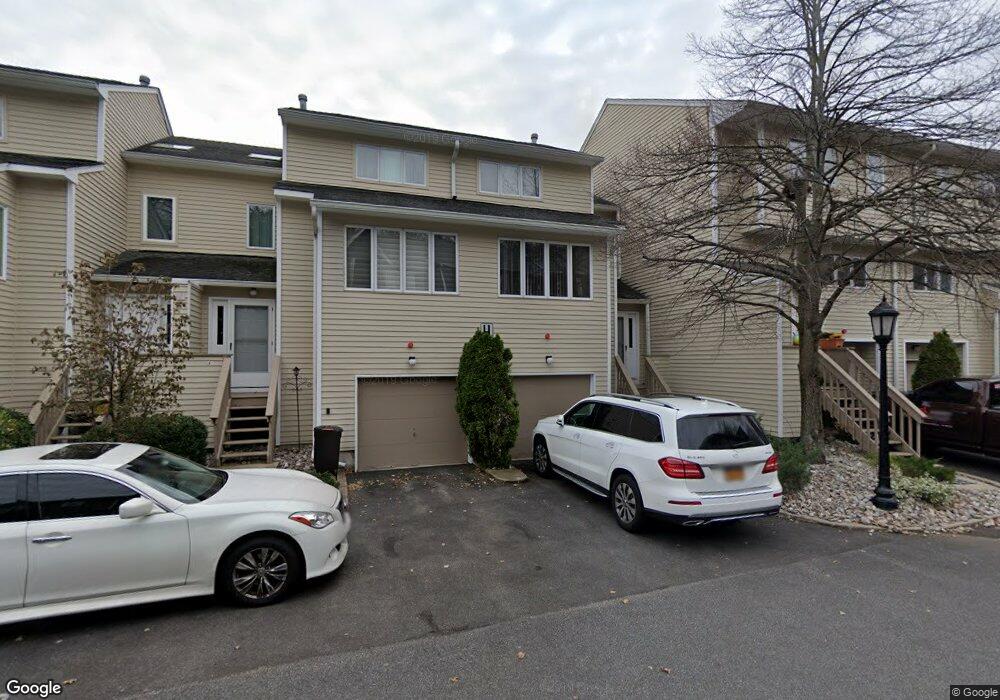 54 Village Green unit H4, Bardonia, NY 10954 - photo 1