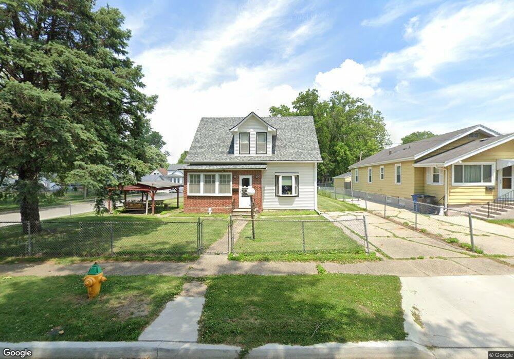 224 E Columbus Ave, Des Moines, IA 50315 - photo 1