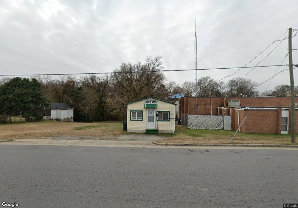 104 E 2nd St, Weldon, NC 27890 - photo 1