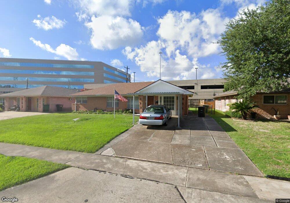 1935 Ansbury Dr, Houston, TX 77018 - photo 1