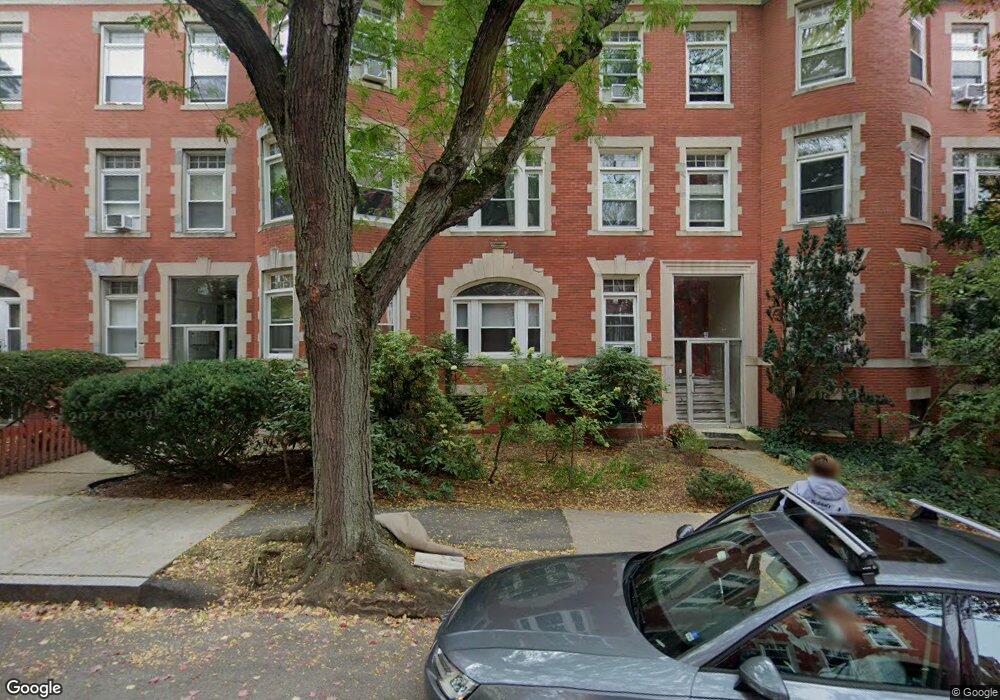 4 Strathmore Rd unit A2, Brookline, MA 02445 - photo 1