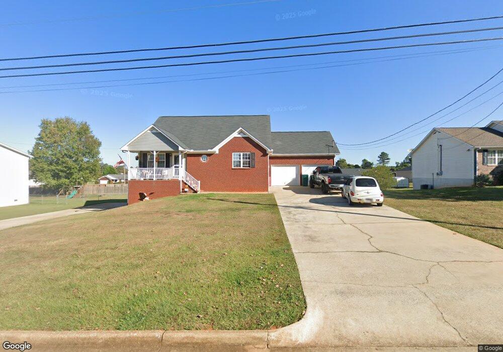 208 Andrew Dr, Weaver, AL 36277 - photo 1