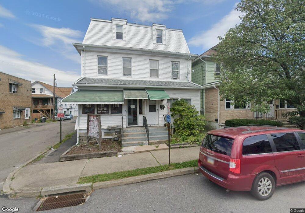 657 Grant St, Hazleton, PA 18201 - photo 1