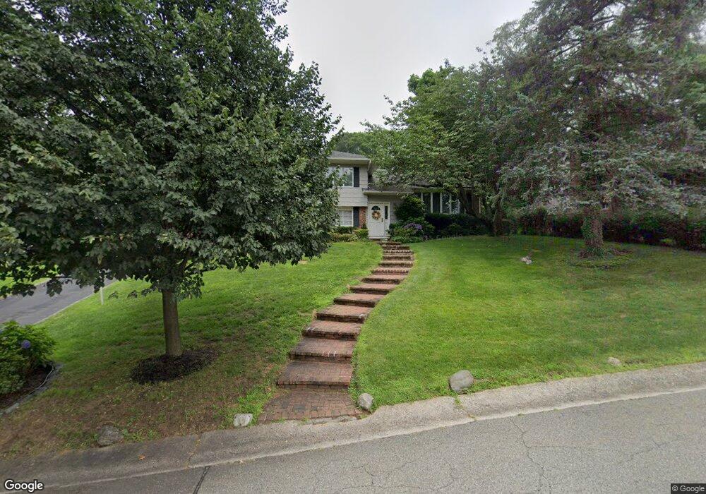 64 Bridge Rd, Manhasset, NY 11030 - photo 1