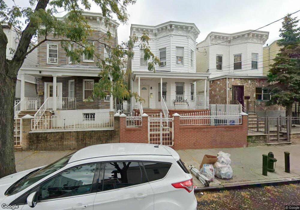 4059 Warren St, Elmhurst, NY 11373 - photo 1