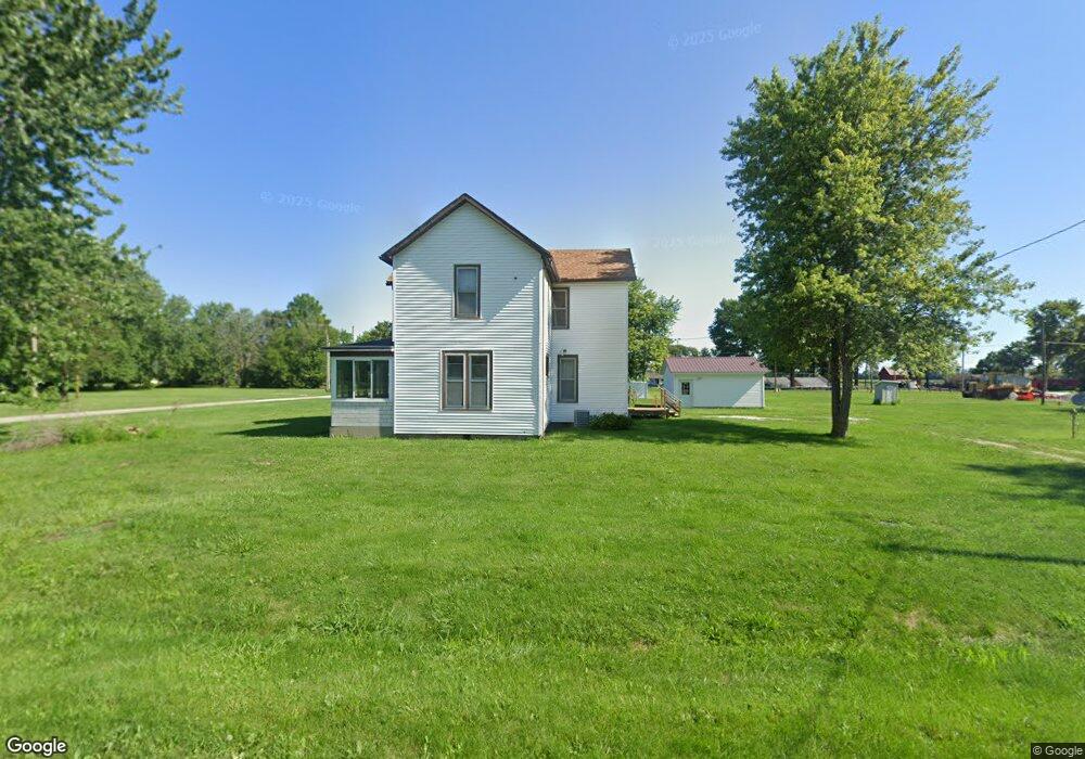 301 E Main St, Shumway, IL 62461 - photo 1