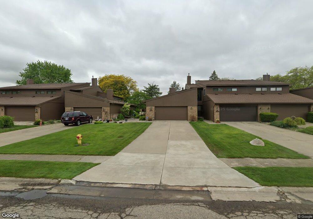 120 Riverview Blvd, Flushing, MI 48433 - photo 1