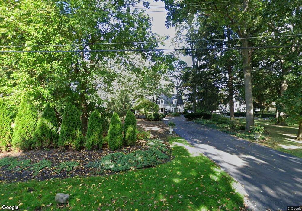 5575 Shadow Ln, Bloomfield Hills, MI 48302 - photo 1