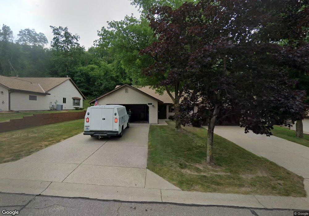 1681 Cobblestone Ct, Red Wing, MN 55066 - photo 1