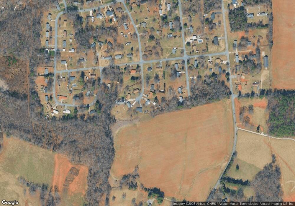 104 Hemingway Ln, Statesville, NC 28625 - photo 1