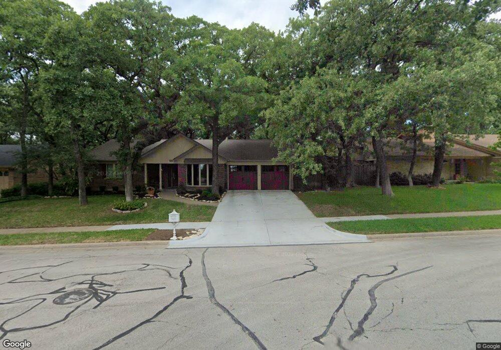 2933 Ridgewood Dr, Hurst, TX 76054 - photo 1