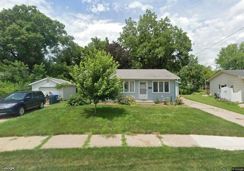 3222 W 13th St, Davenport, IA 52804 - photo 1