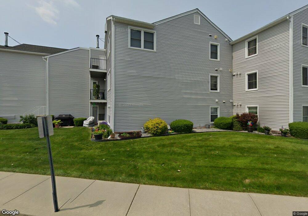 8 Morse Ave unit 8, West Haven, CT 06516 - photo 1