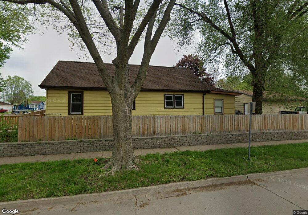 2401 Maple St, Des Moines, IA 50317 - photo 1