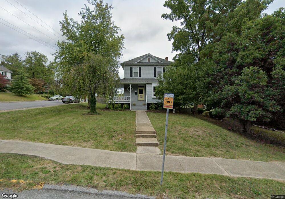 727 W 11th St, Waynesboro, VA 22980 - photo 1