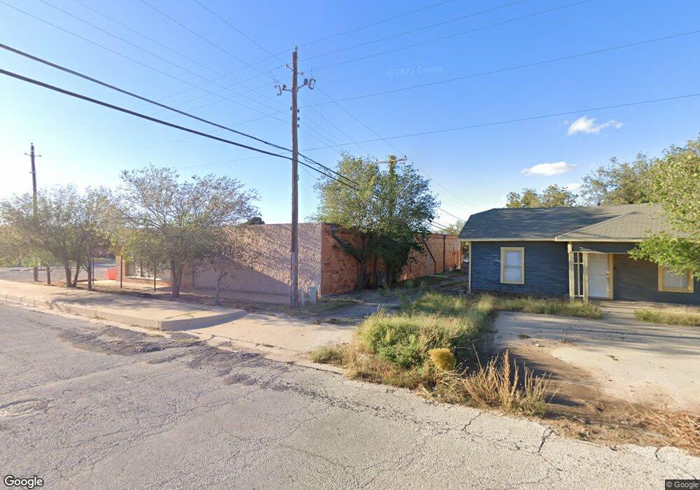 809 Scurry St, Big Spring, TX 79720 - photo 1