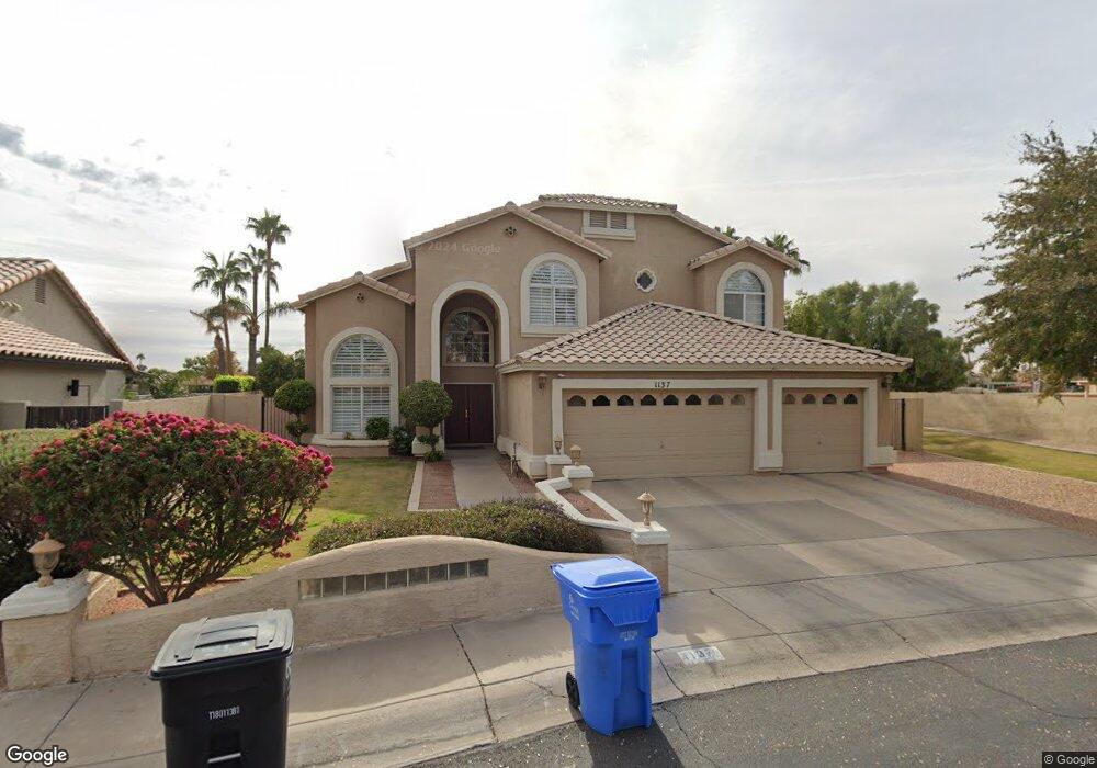 1137 W Nautilus Dr, Gilbert, AZ 85233 - photo 1