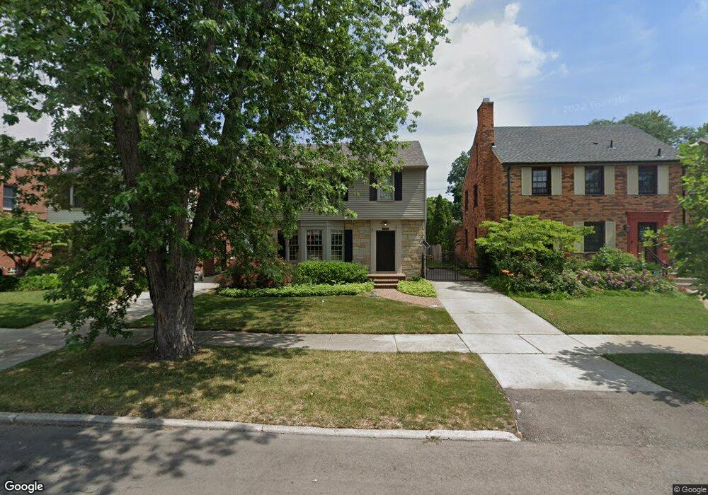 344 Merriweather Rd, Grosse Pointe Farms, MI 48236 - photo 1