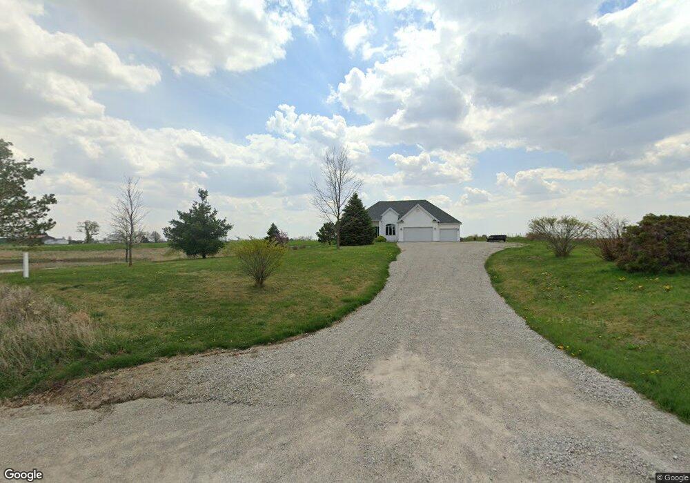 831 S 44th Ave E, Newton, IA 50208 - photo 1