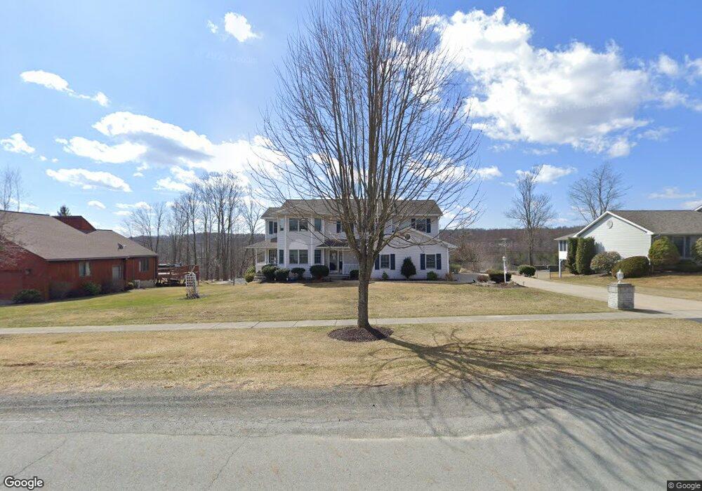 915 Clearview Rd, Moscow, PA 18444 - photo 1