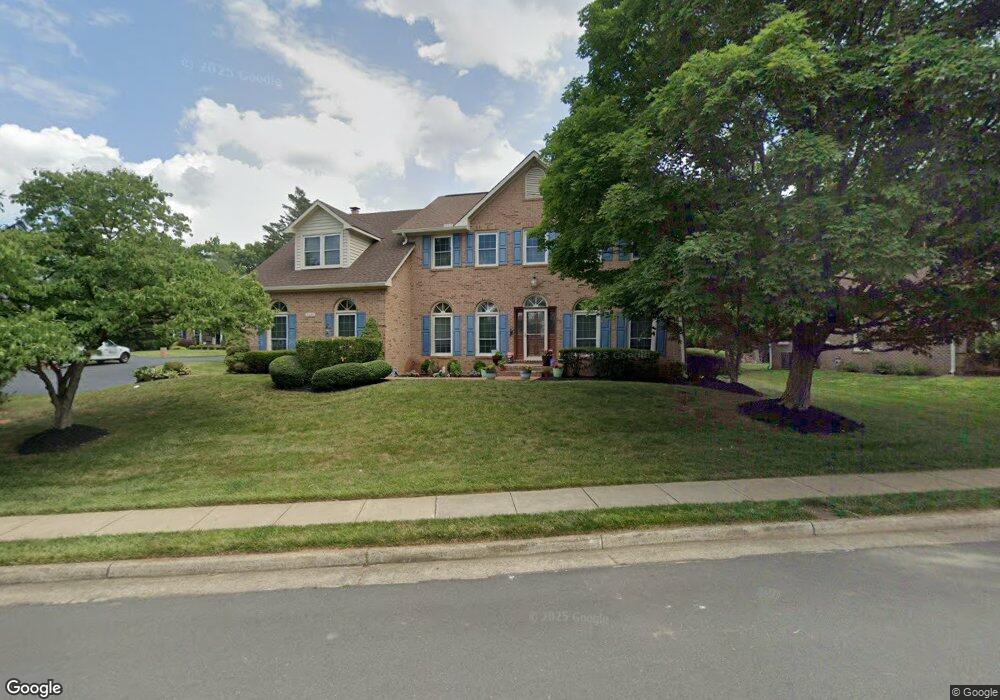 5443 Ashleigh Rd, Fairfax, VA 22030 - photo 1