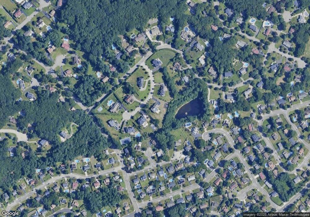 5 Enclave Ct, Dix Hills, NY 11746 - photo 1