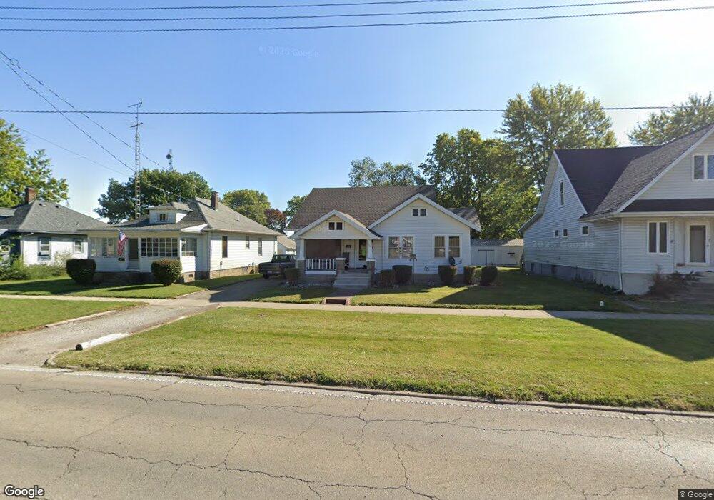 908 S 14th St, Mattoon, IL 61938 - photo 1