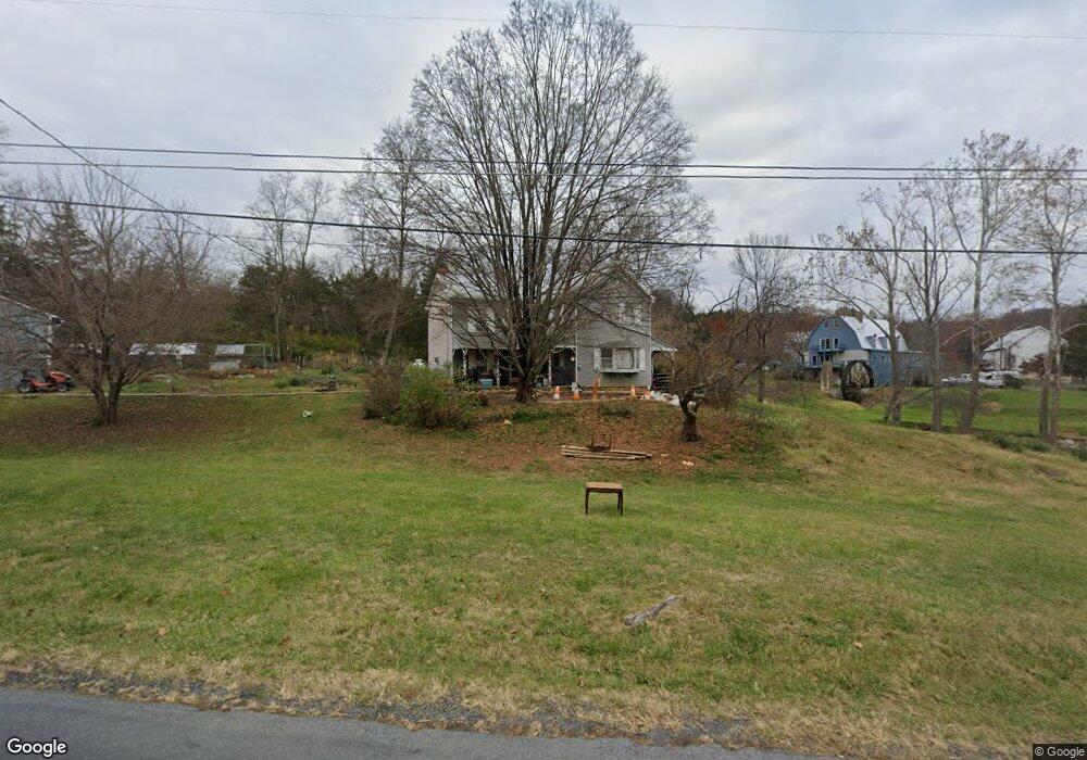 1977 Copp Rd, Strasburg, VA 22657 - photo 1