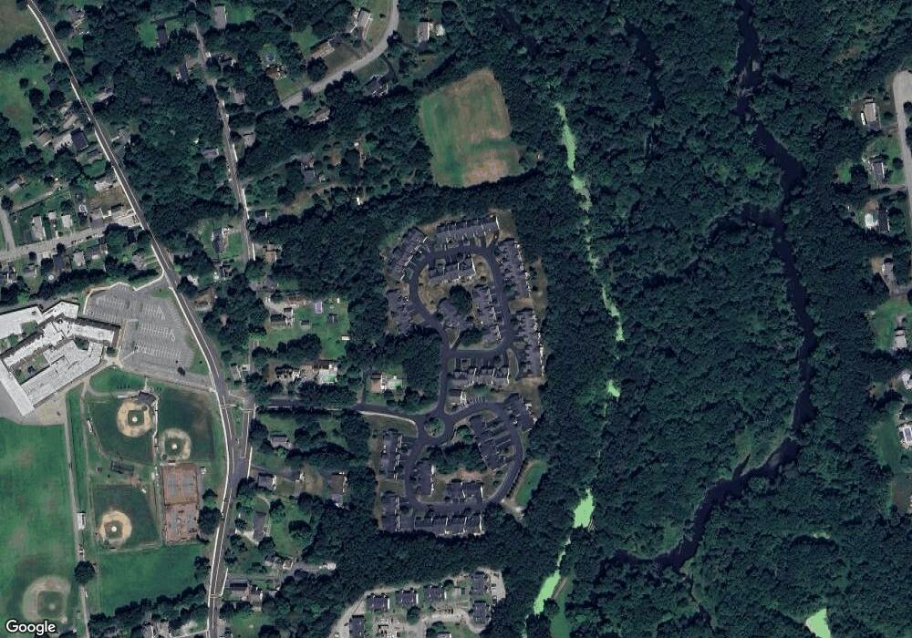 58 Nature View Dr, Uxbridge, MA 01569 - photo 1