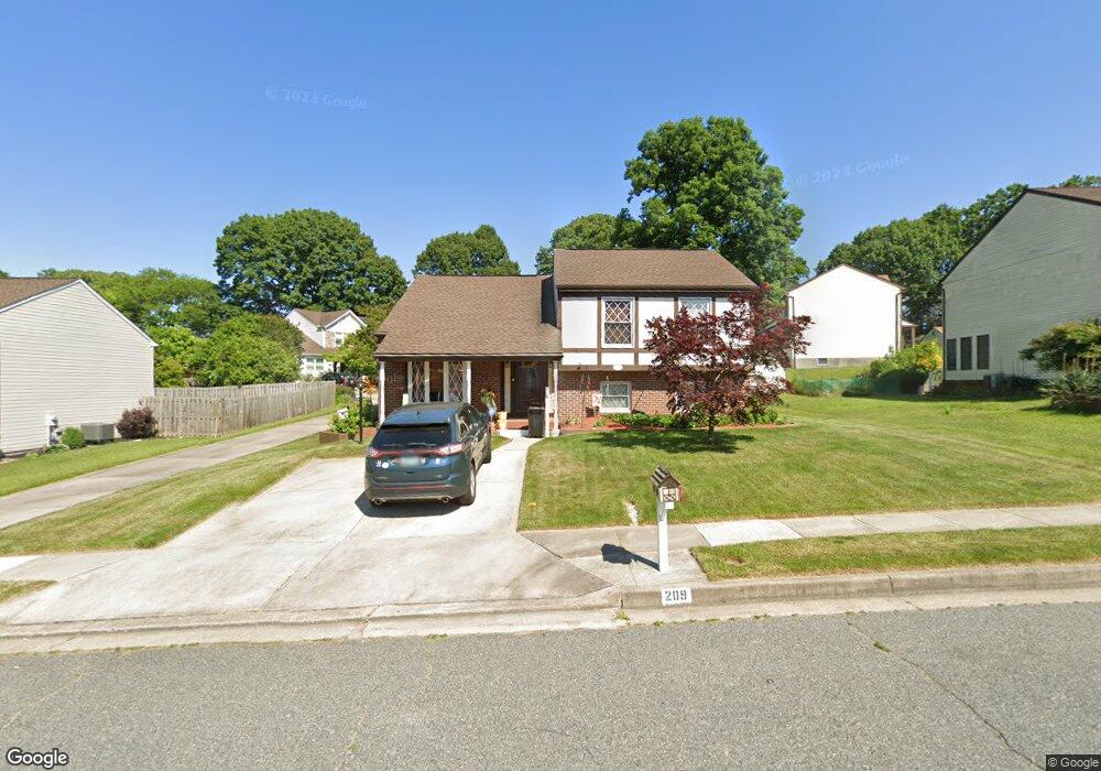 211 Sandhill Rd, Essex, MD 21221 - photo 1