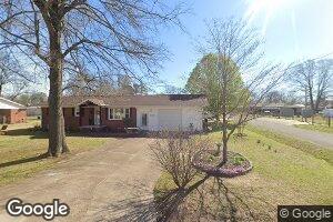 149 Glenwood St, Bruceton, TN 38317
