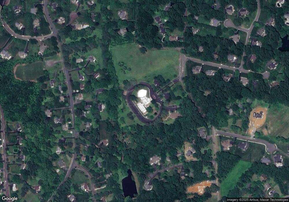 1020 Springvale Rd, Great Falls, VA 22066 - photo 1