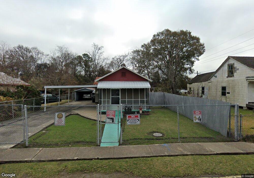 925 Walton St, New Iberia, LA 70560 - photo 1